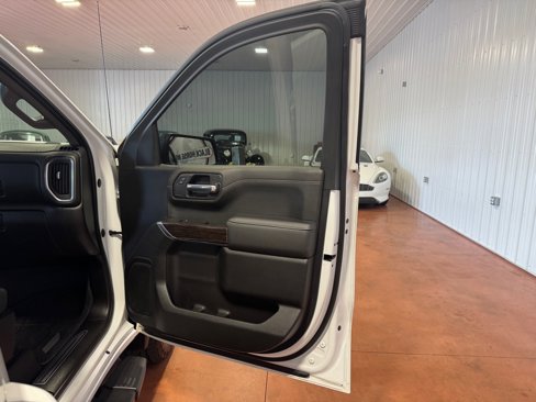 Used 2021 GMC Sierra 1500 Elevation image 24