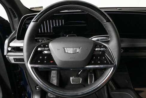 New 2026 Cadillac Vistiq Sport image 8