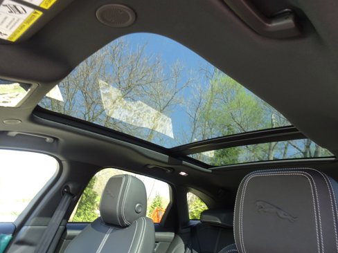New 2026 Jaguar F-PACE R-Dynamic S image 18