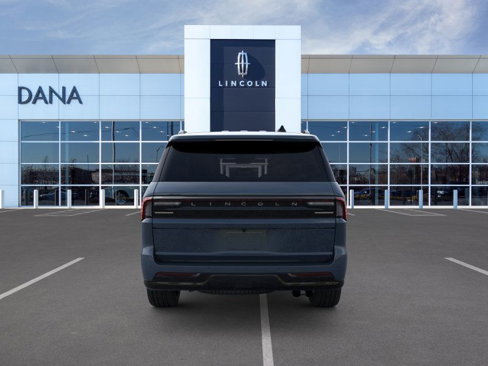 New 2025 Lincoln Navigator Reserve image 5