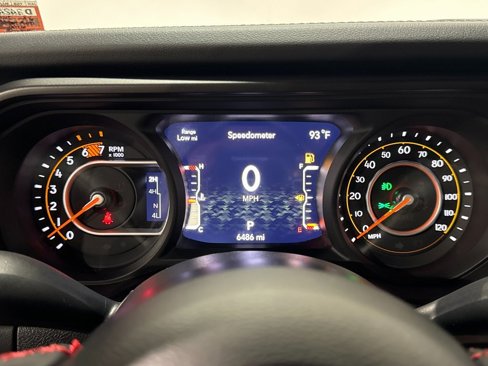 Used 2024 Jeep Wrangler Unlimited Rubicon w/ Technology Group image 7