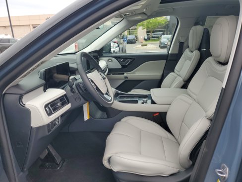 New 2025 Lincoln Aviator Reserve w/ Equipment Group 201A image 12