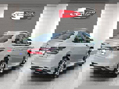 Used 2024 Toyota Camry LE image 6