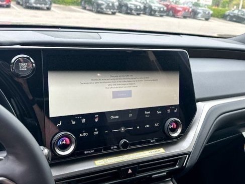 New 2025 Lexus TX 500h AWD image 22