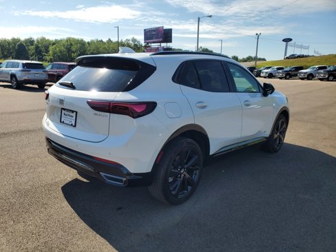 Used 2024 Buick Envision Sport Touring image 5