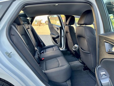 Used 2023 Chevrolet Malibu LT image 9
