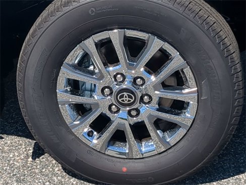 New 2025 Toyota Tacoma Limited image 11