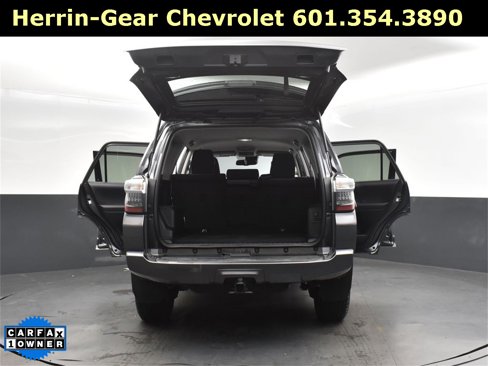 Used 2023 Toyota 4Runner SR5 image 48