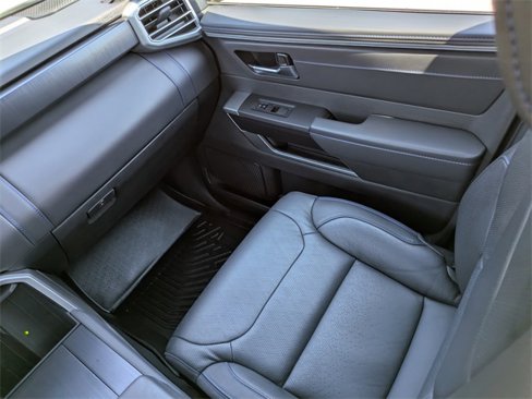 Used 2024 Toyota Sequoia Limited image 19