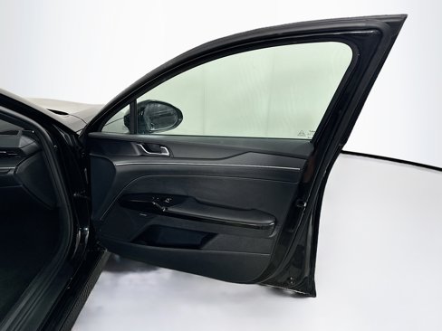 Used 2025 Kia K5 GT w/ GT1 Package image 35