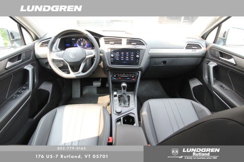 Used 2023 Volkswagen Tiguan SE image 6
