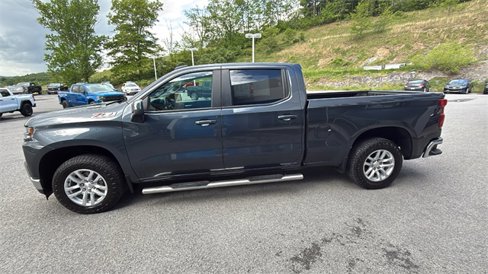 Used 2022 Chevrolet Silverado 1500 LT w/ Z71 Off-Road Package image 7