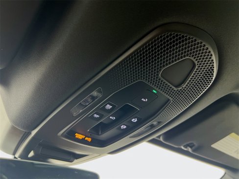 Used 2025 Porsche Cayenne image 14