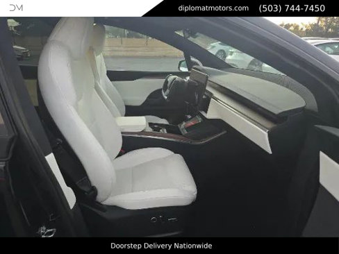 Used 2023 Tesla Model X image 8