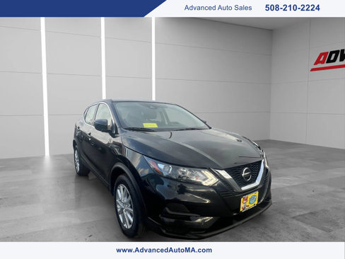 Used 2021 Nissan Rogue Sport S image 1