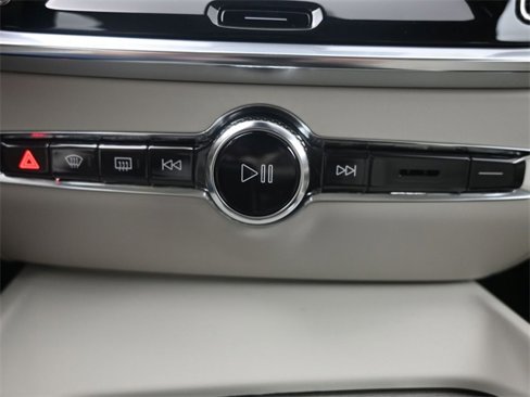 Used 2025 Volvo S60 B5 Plus w/ Protection Package Premier image 11