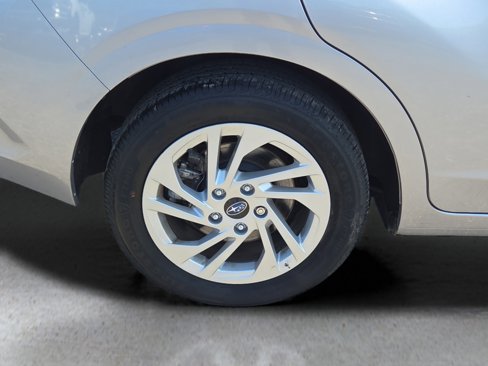 Certified 2024 Subaru Impreza 2.0i image 17