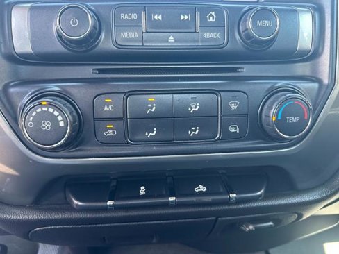 Used 2018 Chevrolet Silverado 1500 LT image 16