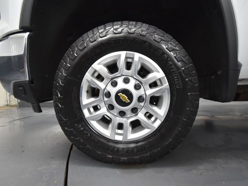 Used 2024 Chevrolet Silverado 2500 LT w/ Convenience Package image 20