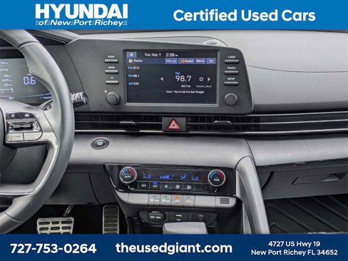 Certified 2025 Hyundai Elantra Sport image 18