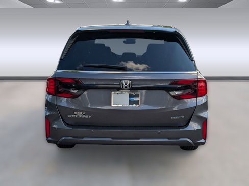 New 2026 Honda Odyssey Touring image 10