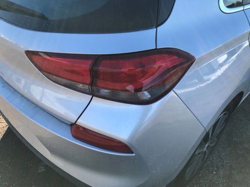 Used 2018 Hyundai Elantra GT image 29