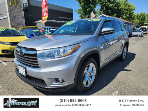 Used 2015 Toyota Highlander Limited Platinum image 3
