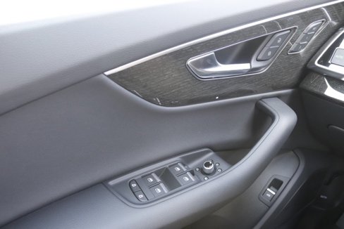 New 2025 Audi Q7 2.0T Premium image 25
