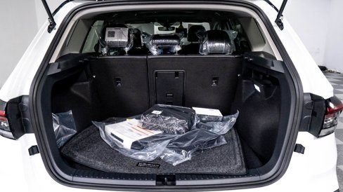 New 2025 Volkswagen Taos SE image 14