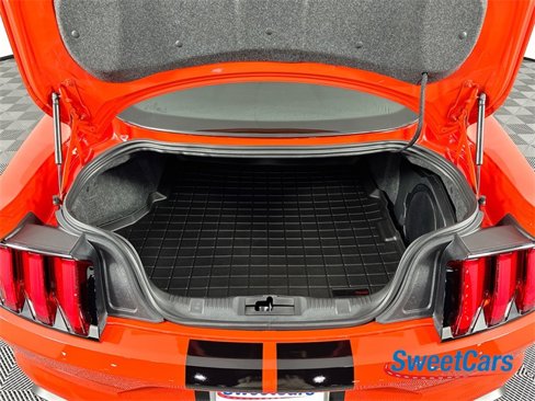 Used 2022 Ford Mustang Shelby GT500 w/ Technology Package image 40