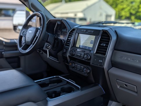 Used 2022 Ford F350 XLT w/ Black Appearance Package image 47