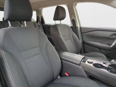 Used 2024 Nissan Rogue S image 25