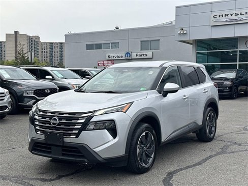 Used 2024 Nissan Rogue SV image 5