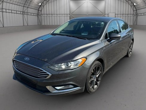 Used 2018 Ford Fusion SE w/ Equipment Group 201A image 11