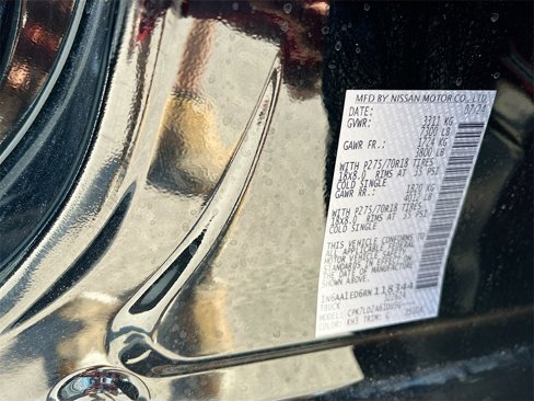 Used 2024 Nissan Titan PRO-4X image 32