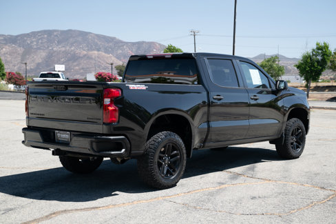 Used 2023 Chevrolet Silverado 1500 Custom Trail Boss w/ LPO, Dark Essentials Package image 4