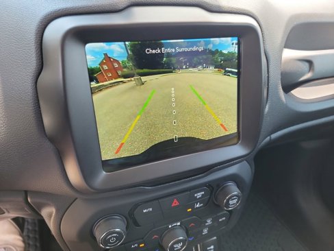 Used 2023 Jeep Renegade Trailhawk image 35