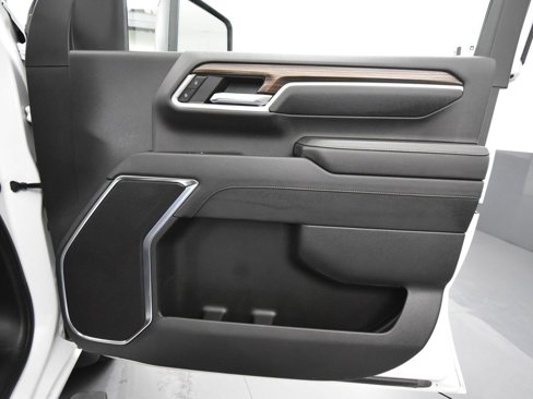 Used 2024 Chevrolet Silverado 2500 LT w/ Convenience Package image 49