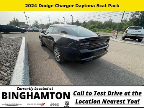 Used 2024 Dodge Charger R/T Scat Pack w/ Plus Group image 11