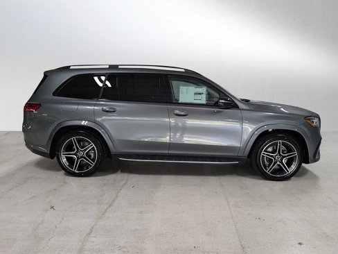 New 2026 Mercedes-Benz GLS 450 4MATIC image 2