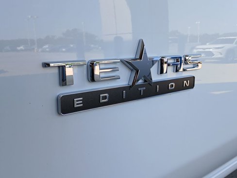 New 2026 Chevrolet Silverado 3500 LT w/ Texas Edition image 19