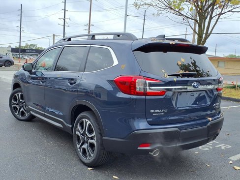 New 2025 Subaru Ascent Limited image 2
