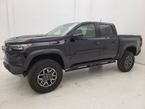 New 2025 Chevrolet Colorado ZR2 w/ Technology Package image 24