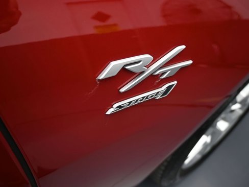 Used 2025 Dodge Charger R/T w/ Sun & Sound Package image 45