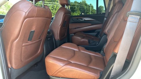 Used 2015 Cadillac Escalade Premium image 10