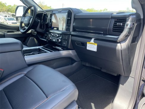New 2025 Ford F250 Lariat w/ Lariat Ultimate Package image 11
