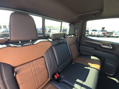 Used 2025 Chevrolet Silverado 1500 High Country image 15