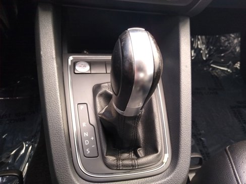 Used 2017 Volkswagen Jetta SE image 20