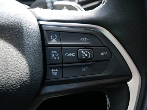 New 2025 Jeep Grand Cherokee Limited 4xe image 15
