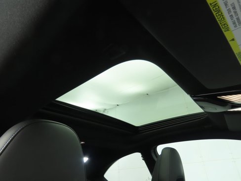 Used 2025 BMW M2 w/ Lighting Package image 19